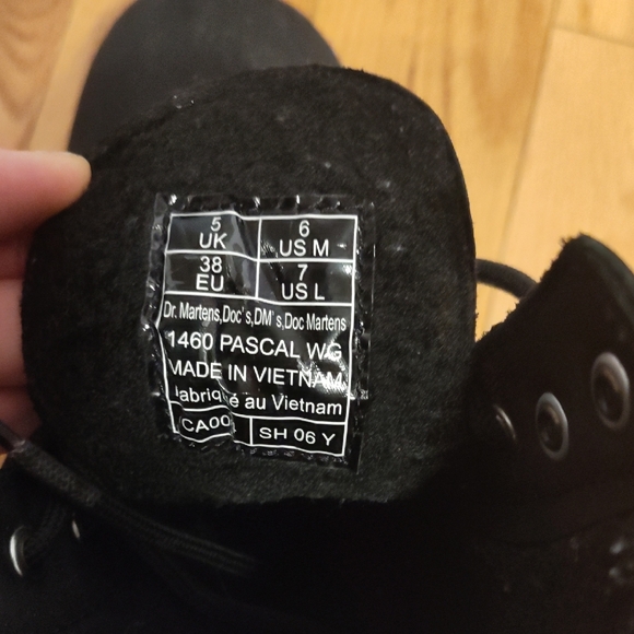 Dr. Martens 1460 Pascal Winter Grip Lace-Up Boot - Picture 5 of 6